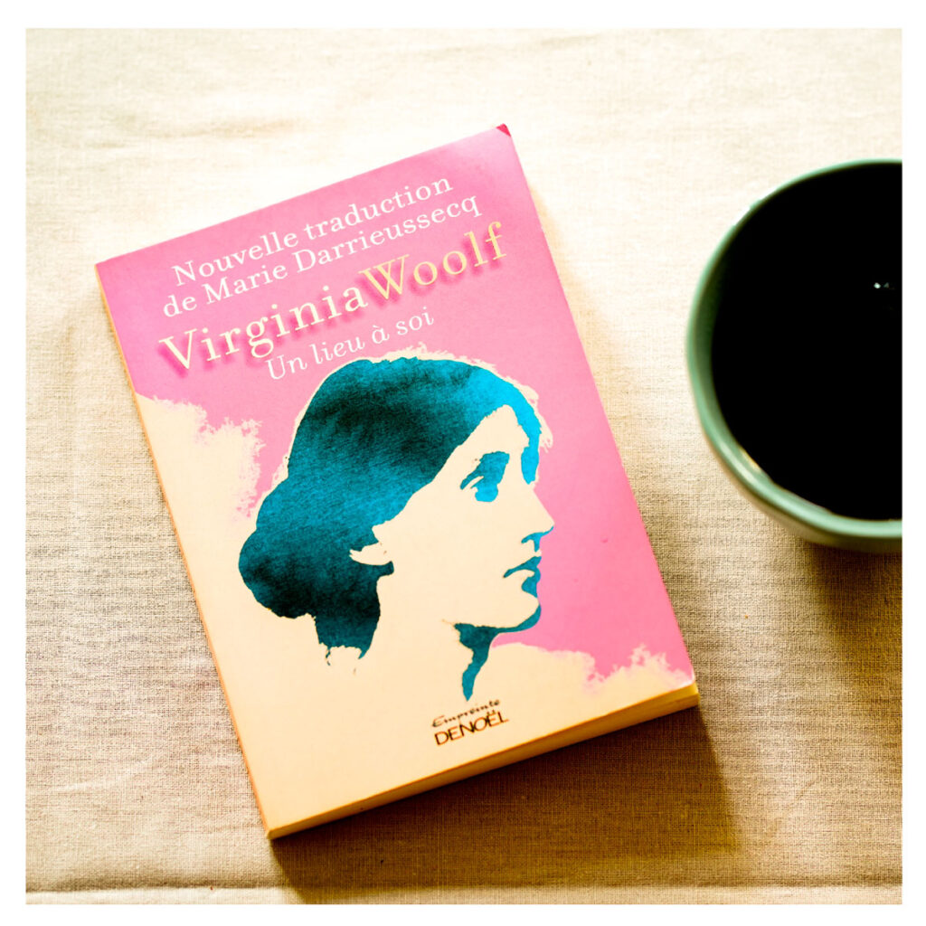 Lire la suite à propos de l’article Une Chambre à soi de Virginia Woolf