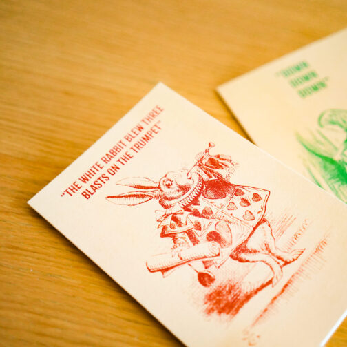 Carte double The White Rabbit - zoom