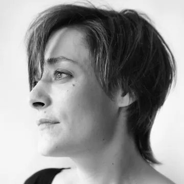 Lire la suite à propos de l’article Comment écrivez-vous Estelle Faye ?